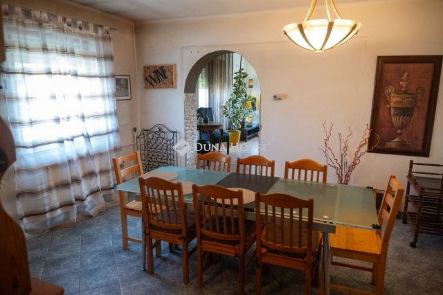 Eladó családi ház, Budapesten, XXII. kerületben, Háros utcában