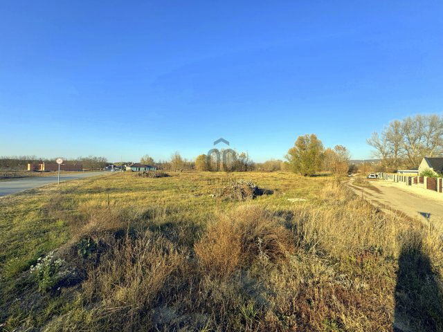 Eladó telek, Szadán 108.3 M Ft / költözzbe.hu