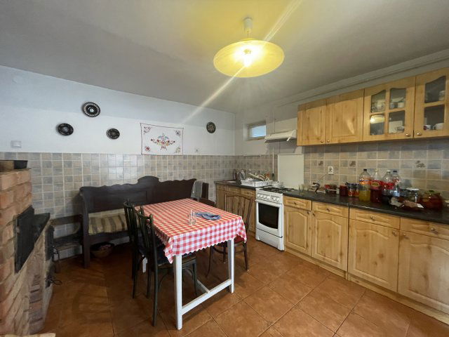 Eladó családi ház, Bujon 20 M Ft, 3 szobás