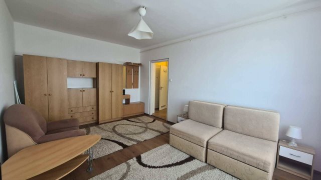 Eladó panellakás, Dunaújvárosban 23.3 M Ft, 1 szobás
