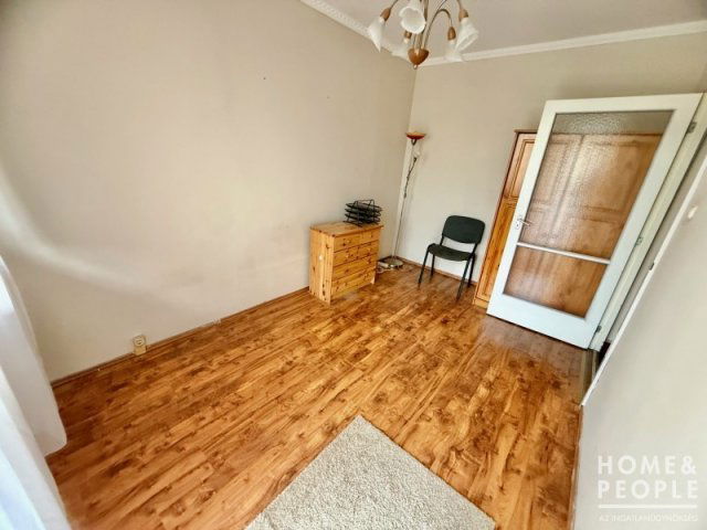 Eladó téglalakás, Szegeden 43 M Ft, 2 szobás