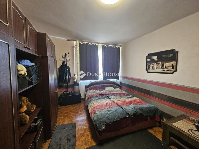 Eladó panellakás, Dorogon 41.529 M Ft, 2 szobás