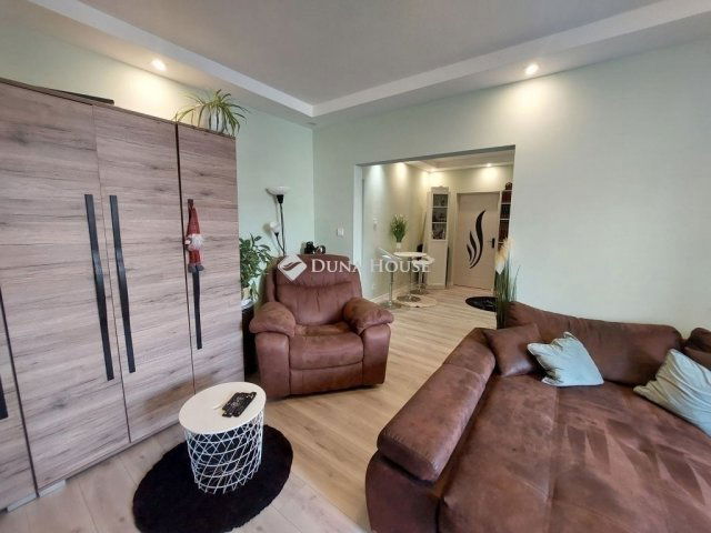 Eladó panellakás, Budapesten, XVIII. kerületben 67.8 M Ft