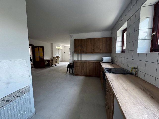 Eladó családi ház, Biatorbágyon 249.9 M Ft, 4 szobás