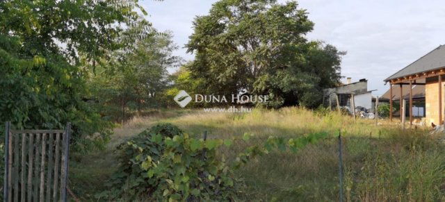 Eladó telek, Budapesten, XVIII. kerületben 49.9 M Ft