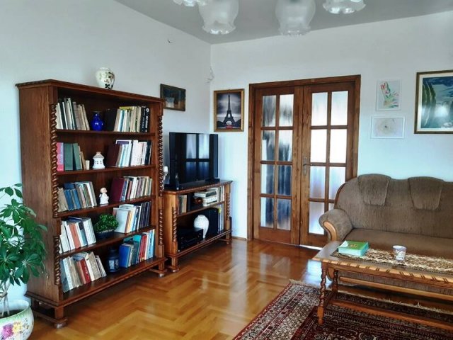 Eladó családi ház, Budapesten, XVI. kerületben 270 M Ft