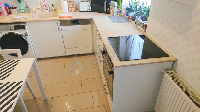 Kiadó téglalakás, albérlet, VII. kerületben, Vörösmarty utcában