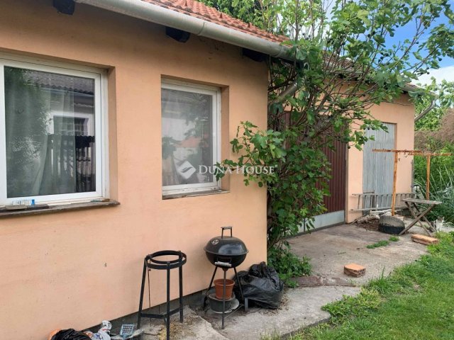 Eladó családi ház, Székesfehérvárott 80 M Ft, 3 szobás