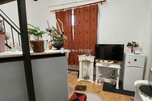 Kiadó téglalakás, albérlet, Debrecenben 200 E Ft / hó, 1 szobás