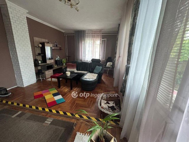 Eladó családi ház, Kunhegyesen 25 M Ft, 3+1 szobás