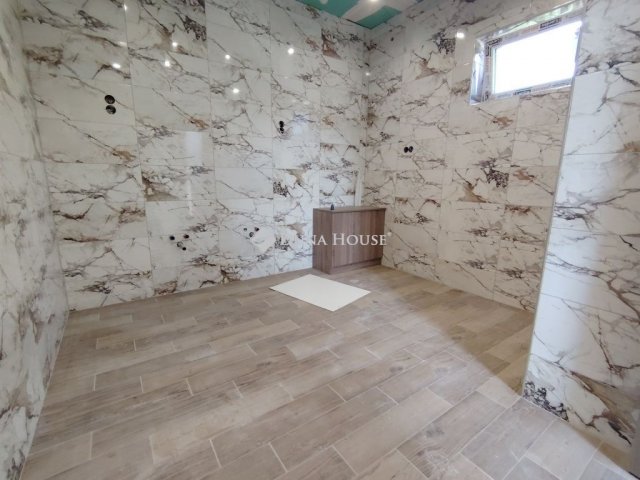 Eladó családi ház, Szatymazon 100 M Ft, 4 szobás