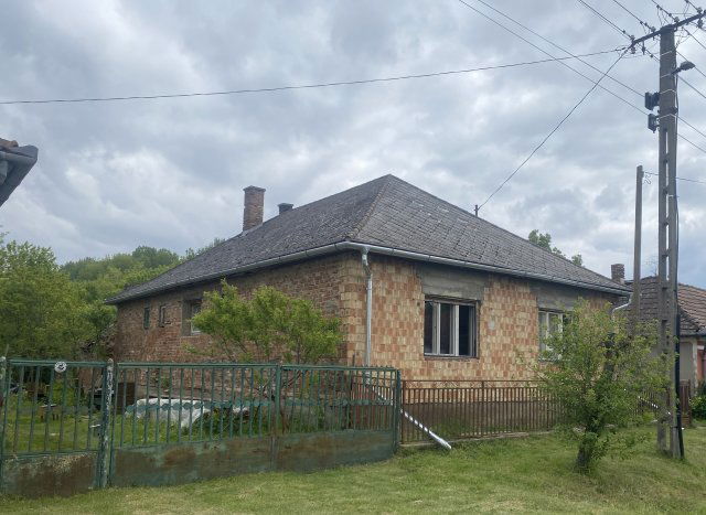 Eladó családi ház, Táskán 17.9 M Ft, 3+1 szobás
