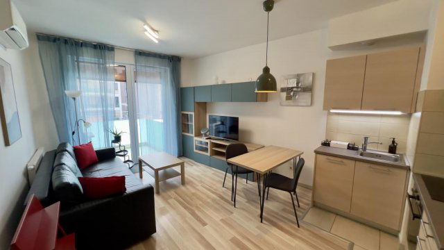 Kiadó téglalakás, albérlet, VIII. kerületben, Corvin sétányon