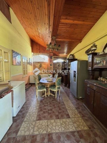 Eladó családi ház, Szarvason 130 M Ft, 5+1 szobás