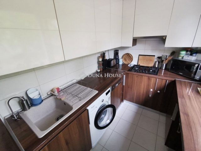 Eladó panellakás, Szegeden 74 M Ft, 2+2 szobás