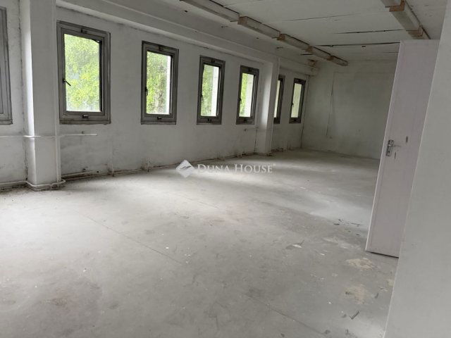 Eladó ipari ingatlan, Dombóváron 499 M Ft / költözzbe.hu