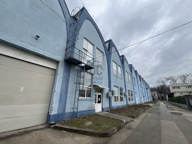 Eladó ipari ingatlan, Szigetszentmiklóson 845 M Ft