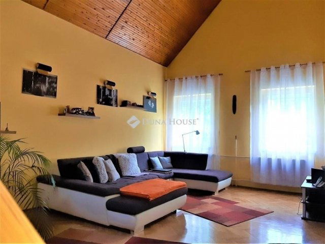 Eladó családi ház, Halásztelken 109.9 M Ft, 4 szobás