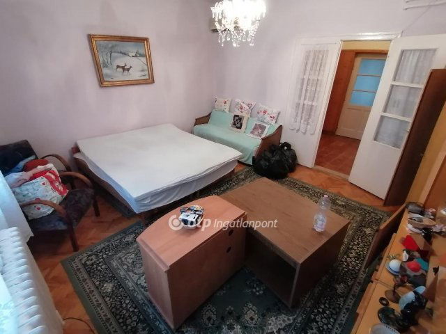 Eladó családi ház, Debrecenben 74.9 M Ft, 4 szobás