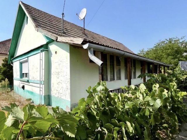 Eladó családi ház, Tápióbicskén 19.9 M Ft, 1 szobás