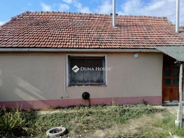 Eladó családi ház, Madarason 3.99 M Ft, 2 szobás