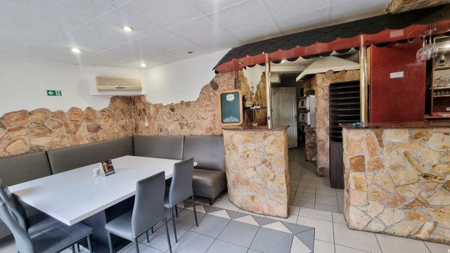 Eladó üzlethelyiség, Nyíregyházán 49 M Ft, 5 szobás
