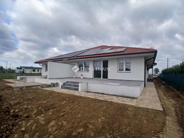 Eladó családi ház, Debrecenben 140 M Ft, 6 szobás