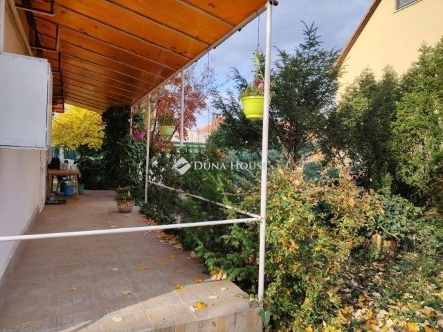 Eladó családi ház, Budapesten, XX. kerületben 125 M Ft, 4 szobás