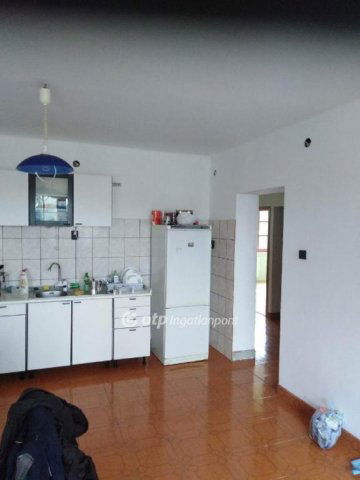 Eladó családi ház, Debrecenben 160 M Ft, 3 szobás