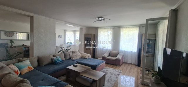 Eladó családi ház, Üllőn 324.9 M Ft, 6 szobás