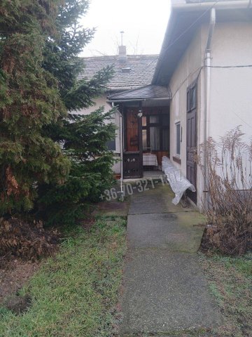 Eladó családi ház, Budapesten, XV. kerületben, Bocskai utcában