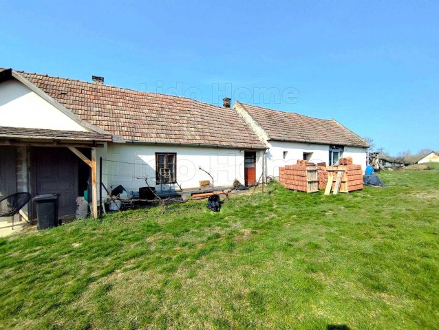 Eladó családi ház, Balatonszárszón 75 M Ft, 4 szobás