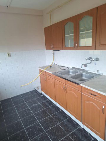 Eladó panellakás, Kaposváron 34.9 M Ft, 1+2 szobás