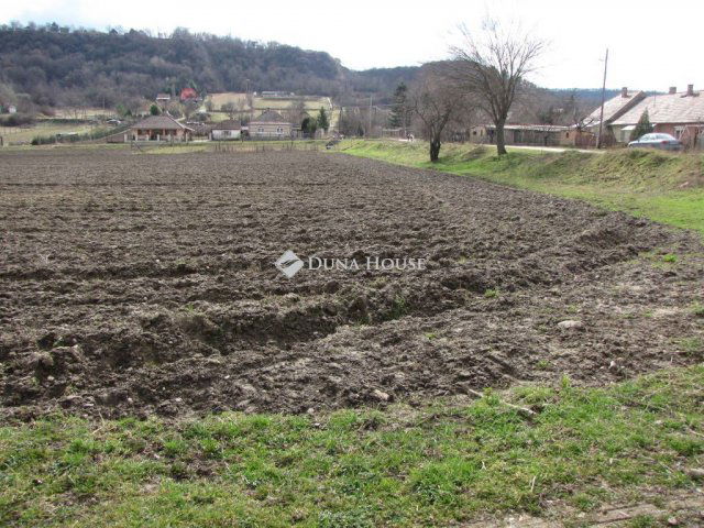 Eladó telek, Neszmélyen 45 M Ft / költözzbe.hu
