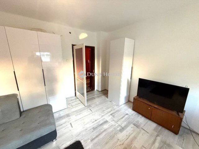 Eladó családi ház, Kunszigeten 49.9 M Ft, 3 szobás