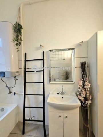 Eladó téglalakás, Budapesten, VIII. kerületben 66.99 M Ft