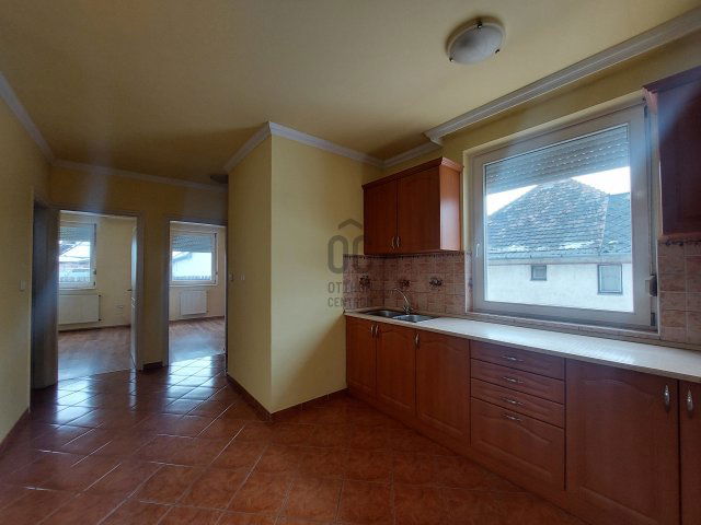 Eladó családi ház, Vámospércsen 63.9 M Ft, 2 szobás