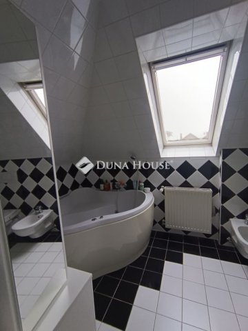 Eladó téglalakás, Budapesten, XIX. kerületben 135 M Ft, 4 szobás