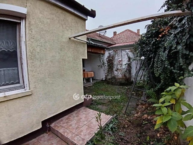 Eladó családi ház, Ráckevén 72.5 M Ft, 2+1 szobás