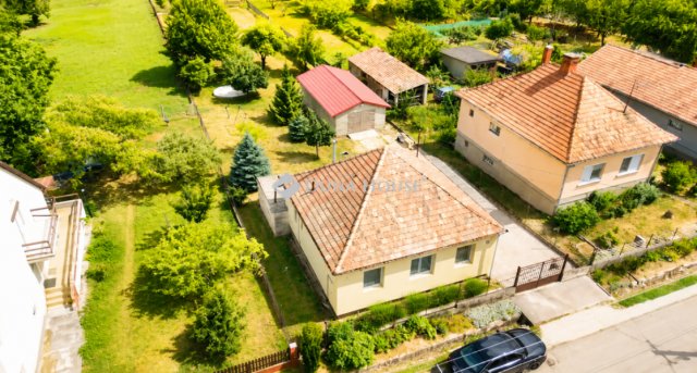 Eladó családi ház, Litéren 85.9 M Ft, 3 szobás