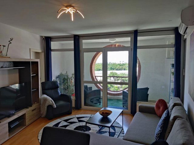 Eladó téglalakás, Budapesten, VIII. kerületben 138 M Ft