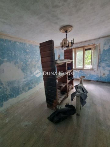 Eladó családi ház, Tárnokon 65 M Ft, 5 szobás