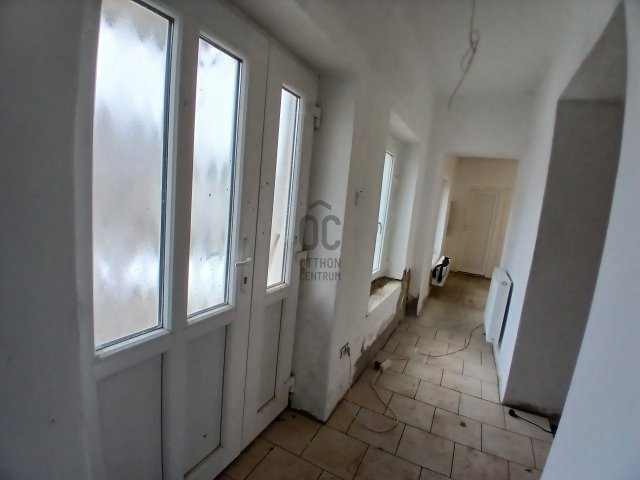 Eladó családi ház, Gannán 29.9 M Ft, 2 szobás