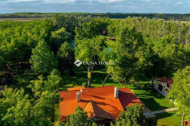 Eladó családi ház, Tiszakécskén 459 M Ft, 4 szobás