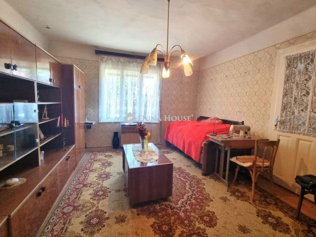 Eladó családi ház, Zsámbokon 38 M Ft, 3 szobás