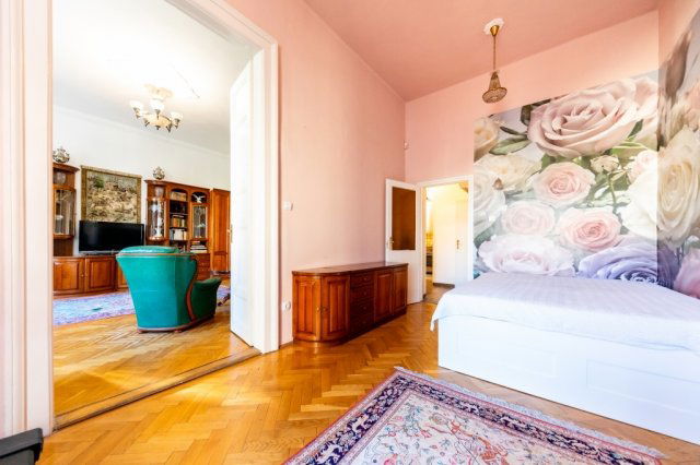 Eladó téglalakás, Budapesten, V. kerületben 139.9 M Ft, 2 szobás