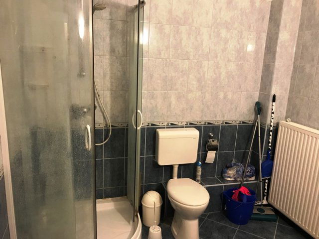 Kiadó téglalakás, albérlet, Pécsett 140 E Ft / hó, 1 szobás