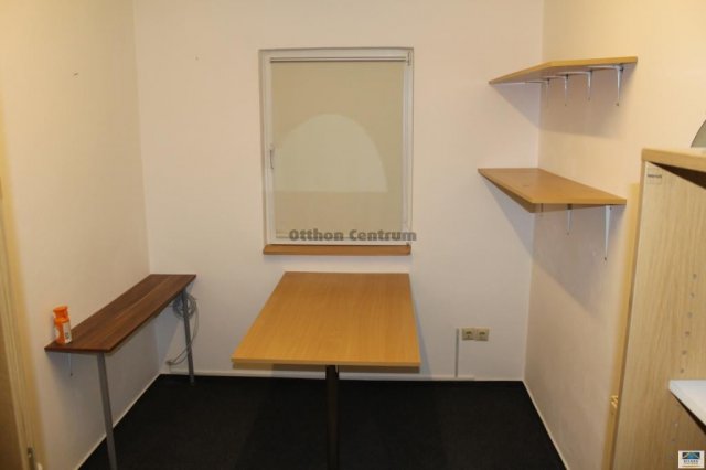 Eladó üzlethelyiség, Budapesten, XX. kerületben 250 M Ft