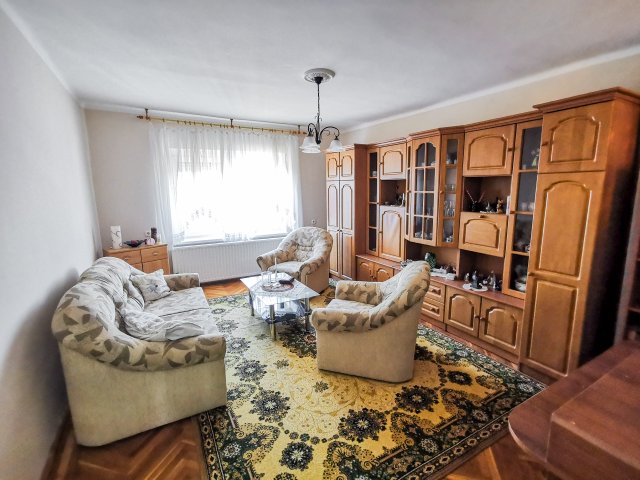 Eladó téglalakás, Győrött 63.9 M Ft, 1+2 szobás