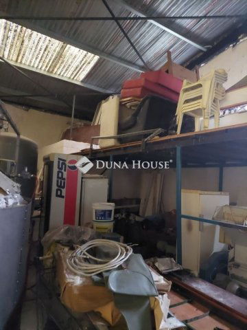 Eladó ipari ingatlan, Jászberényben 78.5 M Ft